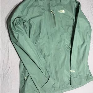 NorthFace Gortex rain shell